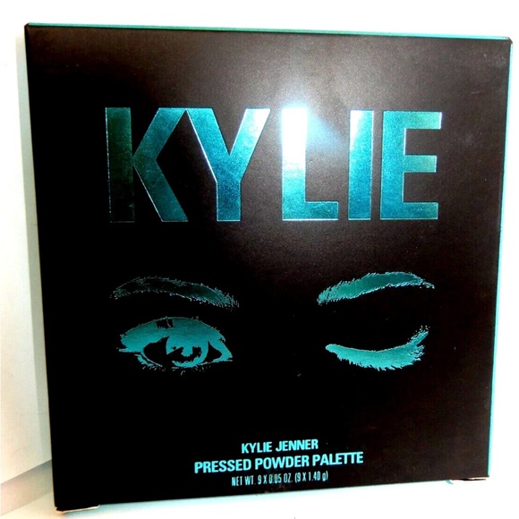 Kylie - Blue Honey Collection eyeshadow palette - Picture 2 of 4